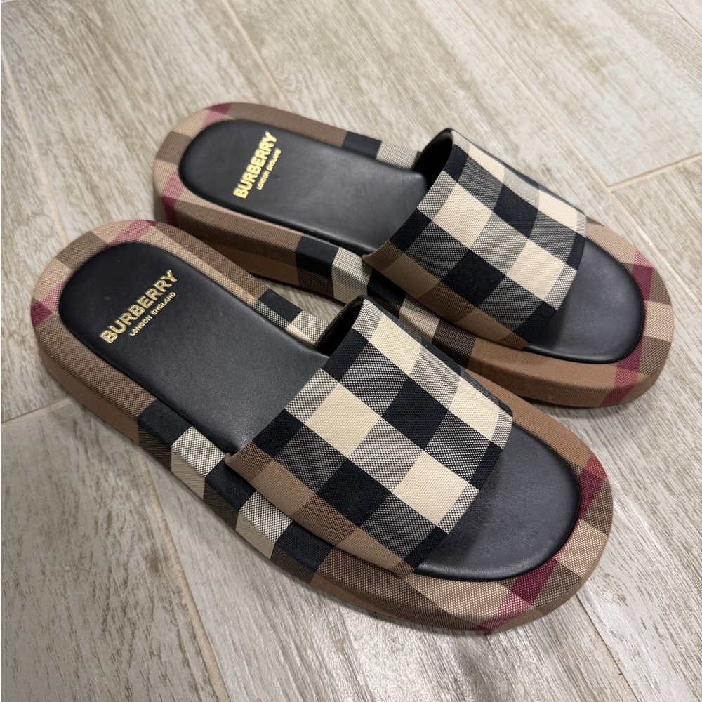 Burberry slide sandals